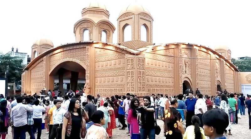 Durga Puja news in Bengali: Puja Pandels of Dhaka filled with devotees | Sangbad Pratidin