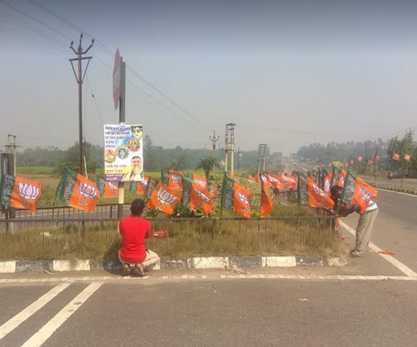 Bjp flag in Bankura-Purulia state highway