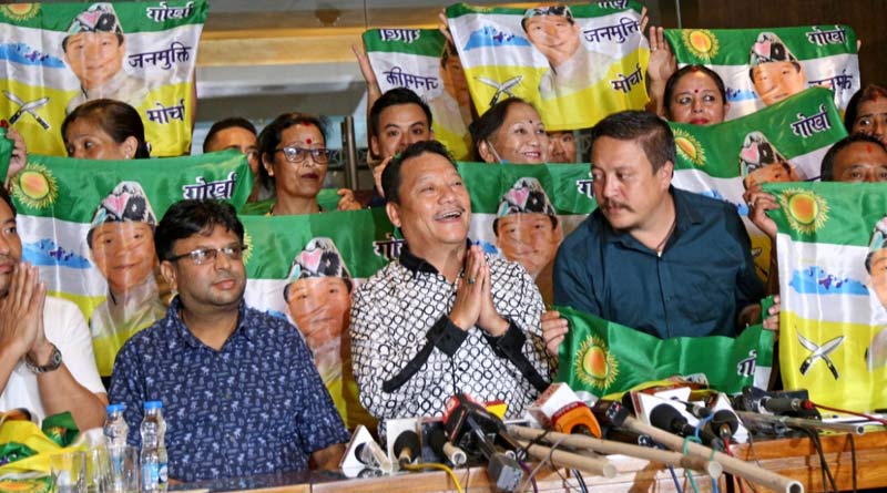 17 GJM councillors joins from BJP, Gurung claims them on his side, Binay Tamang replies| Sangbad Pratidin
