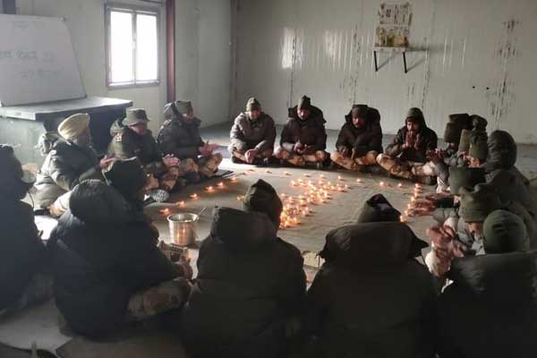 soldiers celebrate Diwali