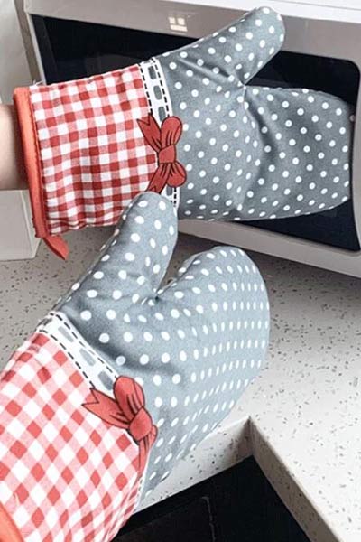 Microwave gloves