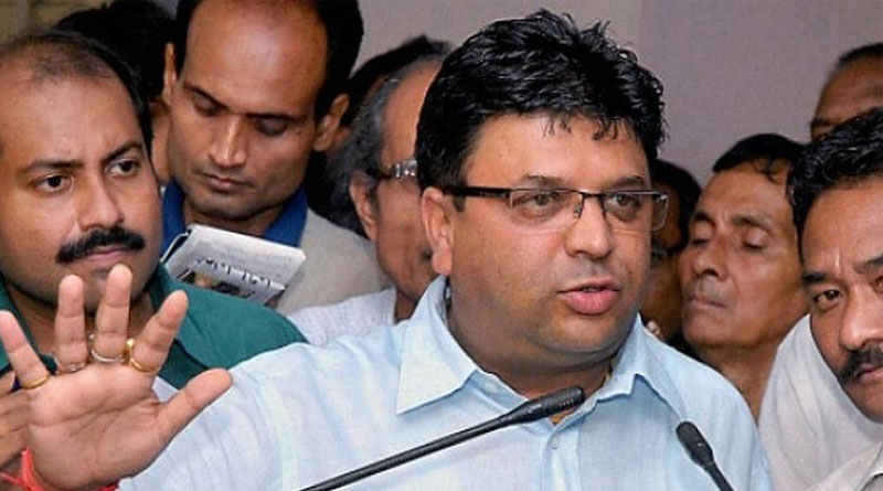 Roshan Giri to arrive at Siliguri to take stock of situation before Gurung will reach there| Sangbad Pratidin