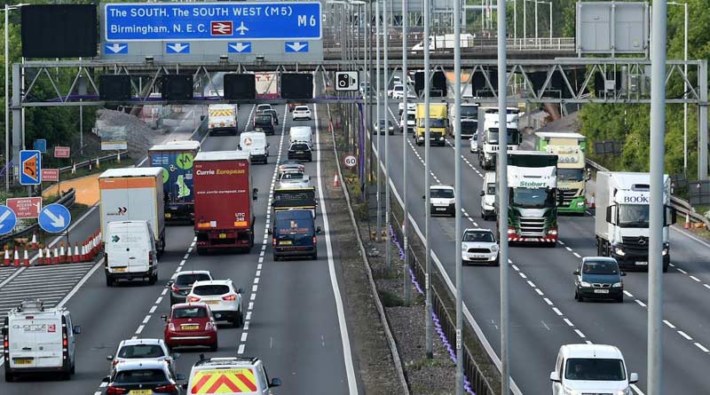 UK to ban petrol and diesel cars from 2030 under Green plan| Sangbad Pratidin