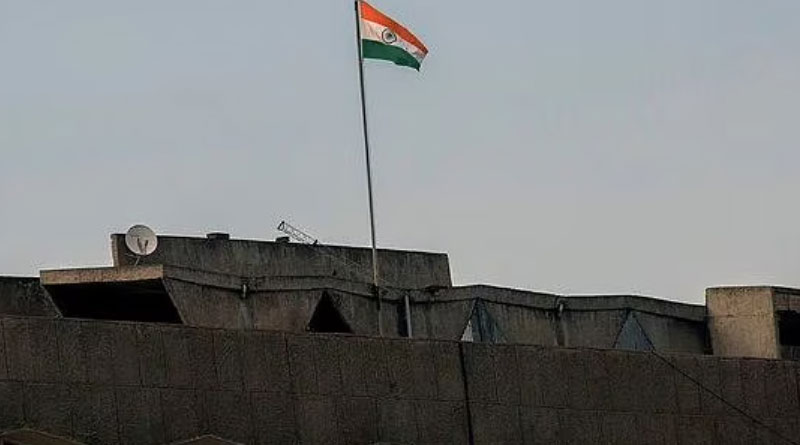 Woman, 3 Minors Booked for ‘Insulting’ the Tricolour in Gujarat | Sangbad pratidin