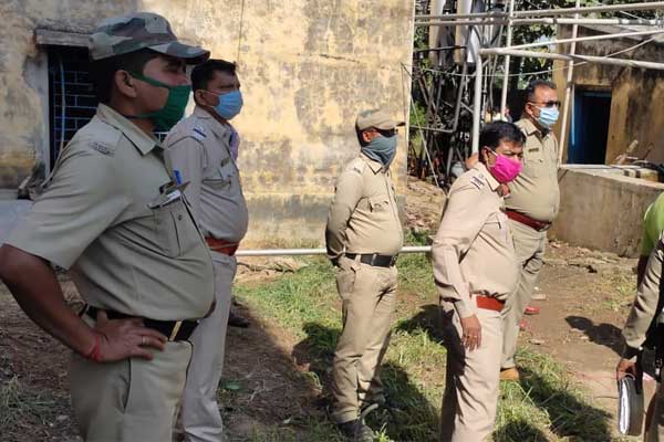 Gas leak in a cold storage in Purba Bardhaman district 