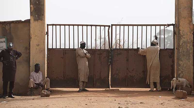 344 kidnapped Nigerian schoolboys released after being kidnapped | Sangbad Pratidin