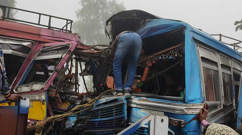 Bengali news: An accident occurred in East Burdwan due to dense fog | Sangbad Pratidin