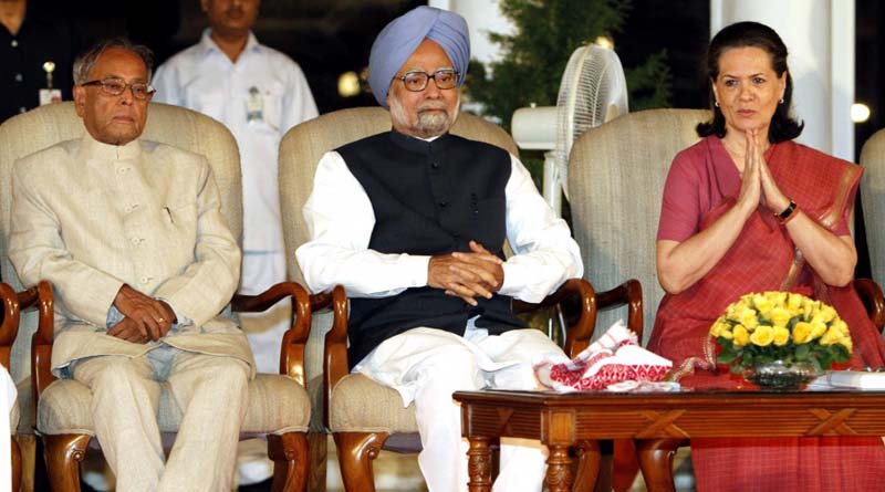 In Book, Pranab Mukherjee Blames Sonia Gandhi, Dr Singh For 2014 Debacle | Sangbad Pratidin