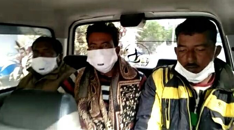 Bangla news: 3 arrested with illegal weapon at Haroa in north 24 pargana । Sangbad Pratidin