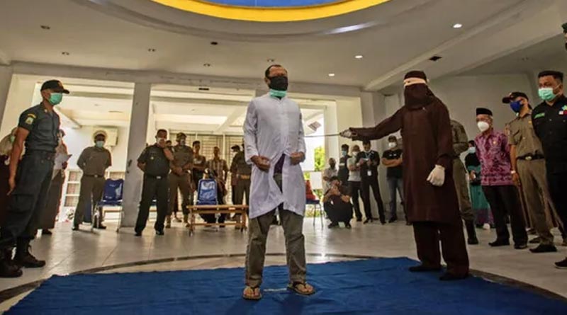 Indonesian gay couple flogged 80 times each for Sharia | Sangbad Pratidin
