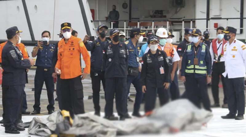 Body Parts Found At Indonesian Plane Crash Site, Say Investigators | Sangbad Pratidin