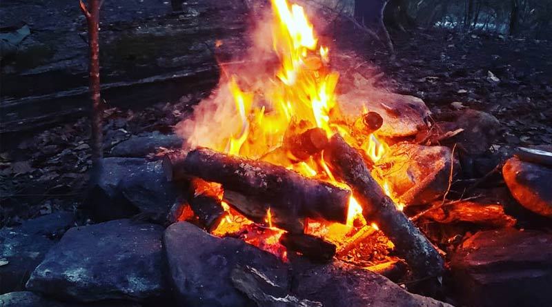 Jharkhand: Man allegedly kills mother, 'roasts chicken' on her funeral pyre | Sangbad Pratidin