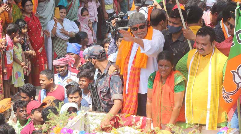 WB elections 2021: BJP leader Mithun Chakraborty participets in 4 rode shows in support of party candidates । Sangbad Pratidin