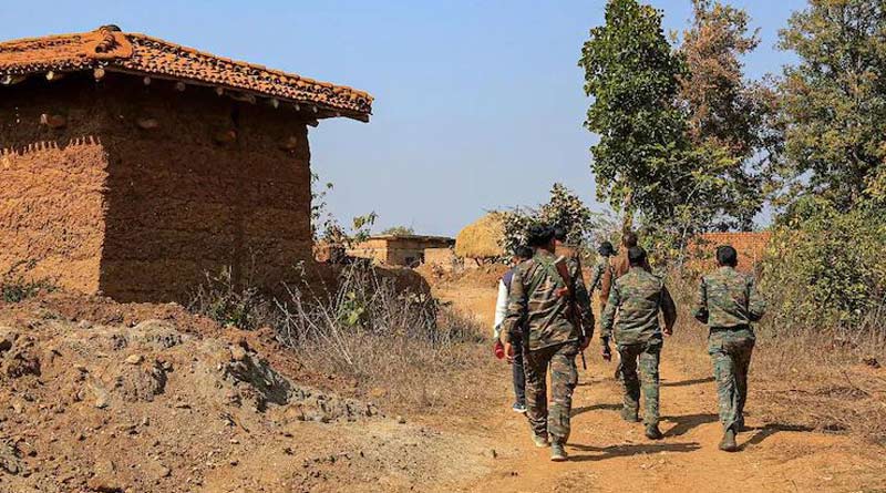 Three jawans martyred, two injured in IED blast in Jharkhand's West Singhbhum | Sangbad Pratidin