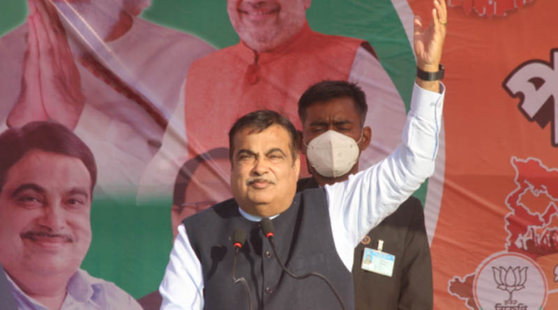 Union Minister Nitin Gadkari joins a rally in West Bengal's Joypur | Sangbad Pratidin