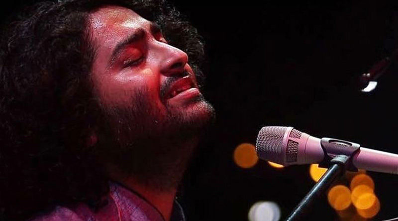 Famous singer Arijit Singh once sobbed in front of guru Ila Arun on Fame Gurukul, video goes viral | Sangbad Pratidin
