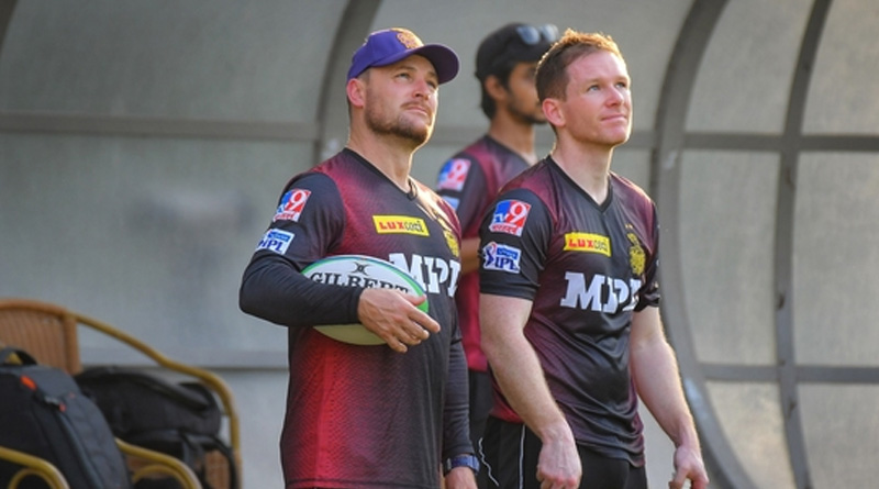 Should have persisted with Chakravarthy: Brendon McCullum opposes Eoin Morgan's decision | Sangbad Pratidin