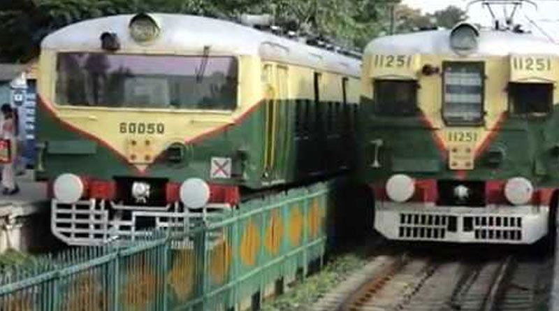Multiple local trains cancelled from Sealdah station | Sangbad Pratidin