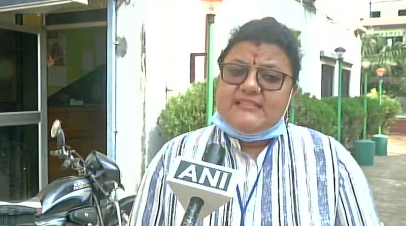 WB Polls 2021 : TMC candidate Sujata Mandal allegedly beaten up by BJP in arambag | Sangbad Pratidin