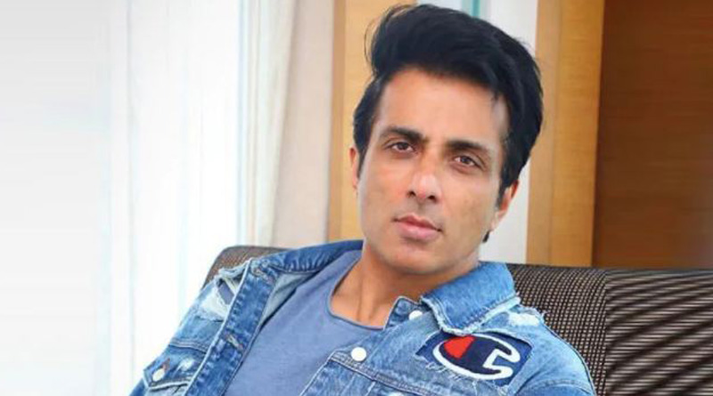 Soon Sood fan creates actor’s portrait on a sim card | Sangbad Pratidin