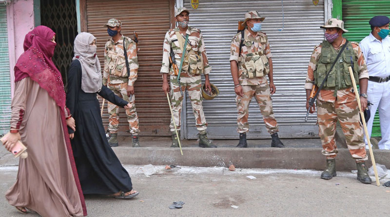 WB Elections 2021: There is tension between ITBP jawan and normal voters after the incident in Sitalkuchi । Sangbad Pratidin