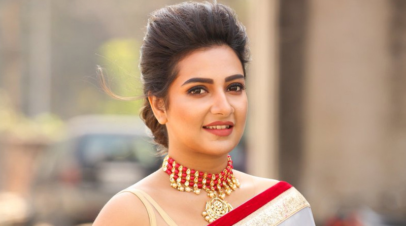 Subhashree Ganguly gave solution for mobile addiction of young generation