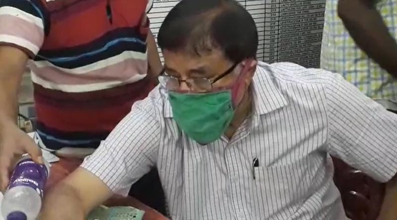 TMC leader Udayan Guha attacked at Dinhata | Sangbad Pratidin