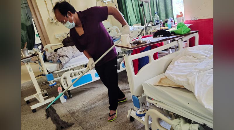 Minister of Mizoram Sets Example, Mops Hospital Floors, picture goes viral | Sangbad Pratidin
