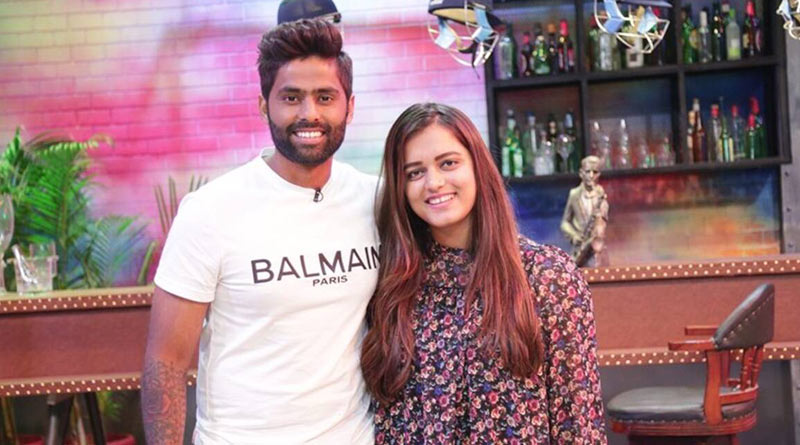 IPL 2021: Suryakumar Yadav Kissed Wife Devisha Shetty, Maintaining Social Distance | Sangbad Pratidin
