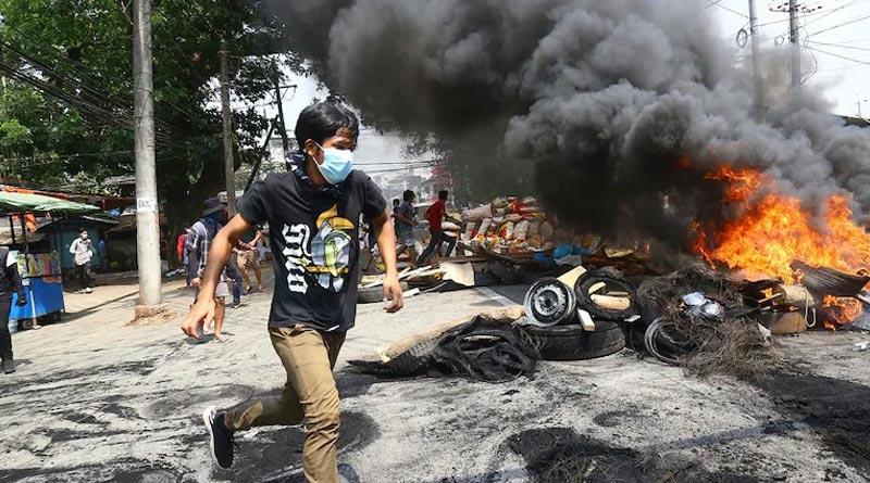 Junta troops torch Myanmar village to quell anti-coup protests । Sangbad Pratidin
