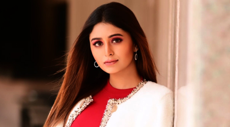 Actress Ritabhari Chakraborty shares her 'worst experience ever' on out station cabs | Sangbad Pratidin