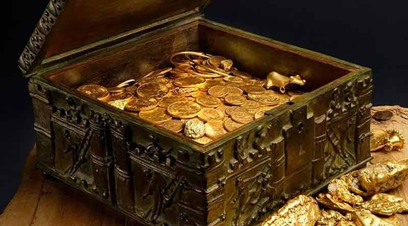 Financial fraud in the name of gold coin | Sangbad Pratidin
