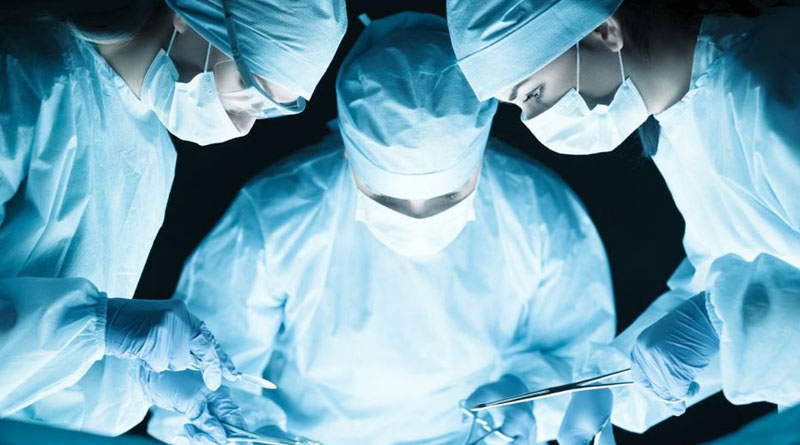 Doctors in SSKM hospital save petient's life who got injured by cutting throat | Sangbad Pratidin