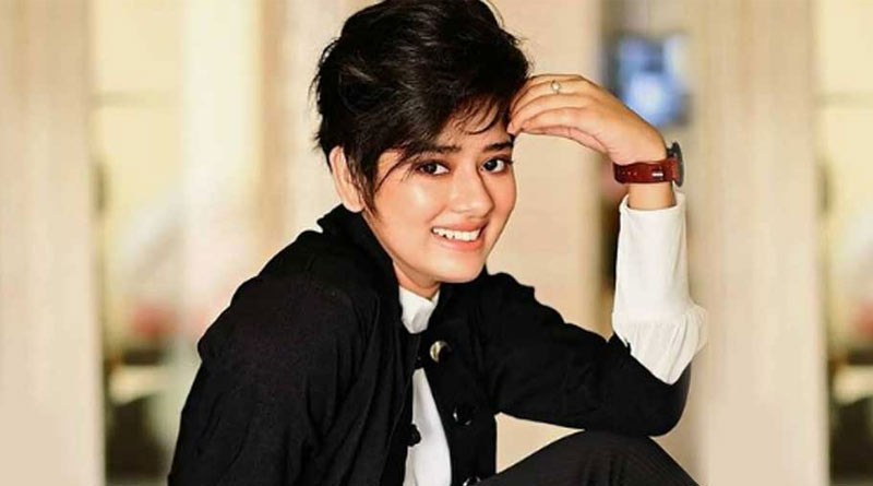 Actress Ditipriya Roy new instagram photo goes Viral | Sangbad Pratidin