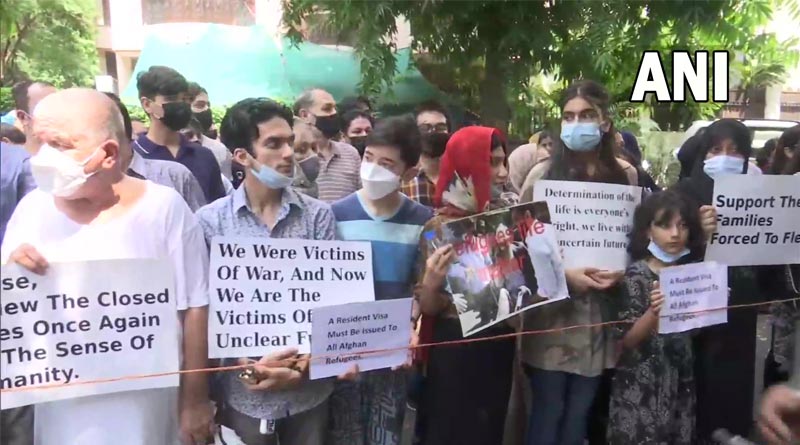 Afghan refugees protest in front of the office of the United Nations High Commissioner for Refugees in Delhi | Sangbad Pratidin