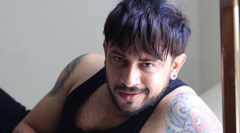 Actor Anindya Chatterjee injured in a road accident | Sangbad Pratidin