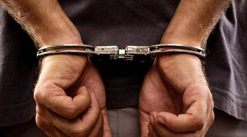 ASI of Detective Department, Bidhannagar Police arrested after looting money from a businessman | Sangbad Pratidin