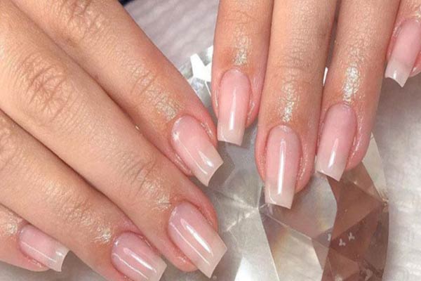 Gel-Nail-Extension