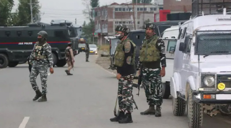 Lashkar terrorist killed in Kulgam, traffic suspended on Srinagar-Jammu highway | Sangbad Pratidin