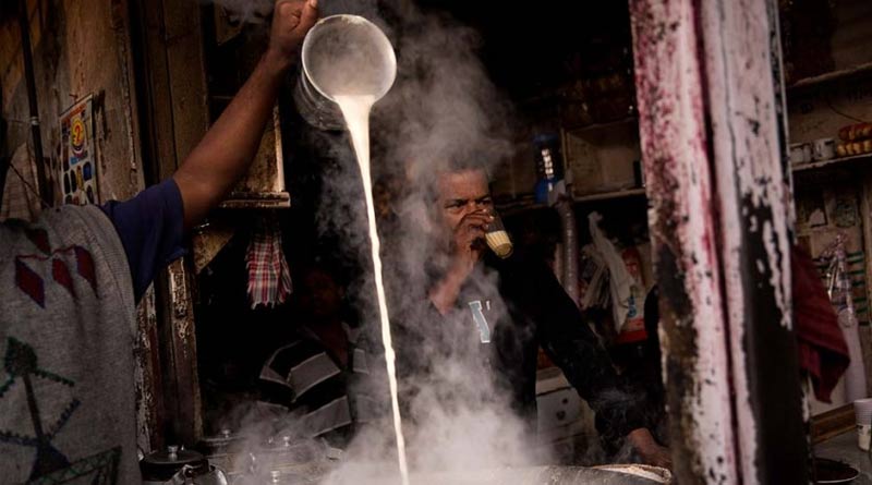 Metro Dairy launches low cost milk for tea sellers in Kolkata and other metro cities | Sangbad Pratidin