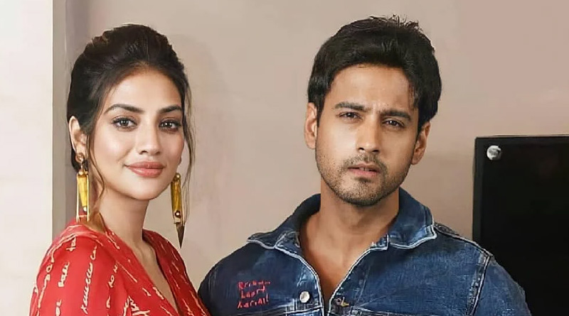 Bollywood Nusrat jahan and Yash dasgupta took their pet dog together for a bath in pet clinic | Sangbad Pratidin