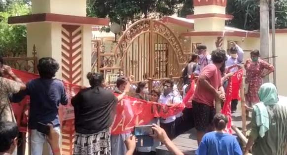Visva-Bharati protest 