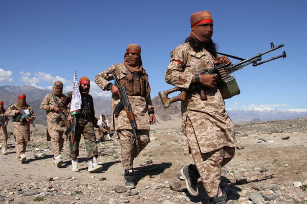 Taliban Say "Hundreds" Headed To Holdout Afghan Valley