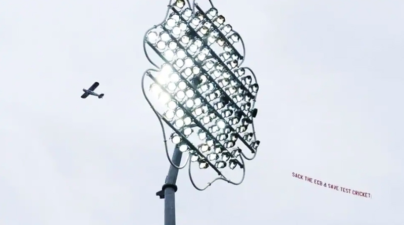 'Sack ECB and save Test cricket' - plane with banner flies over Leeds | Sangbad Pratidin