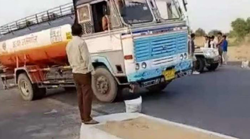 11 people killed as cruiser collides with truck in Rajasthan। Sangbad Pratidin