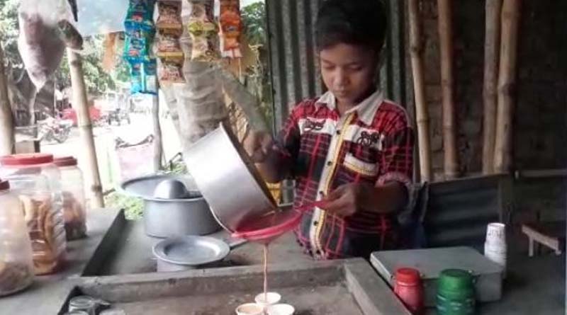 Parent left boy who starts tea stall to earn money in Purbasthali | Sangbad Pratidin