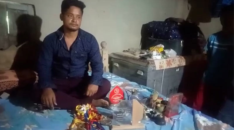 Gold medalist athlete in South Dinajpur now working as migrant worker | Sangbad Pratidin