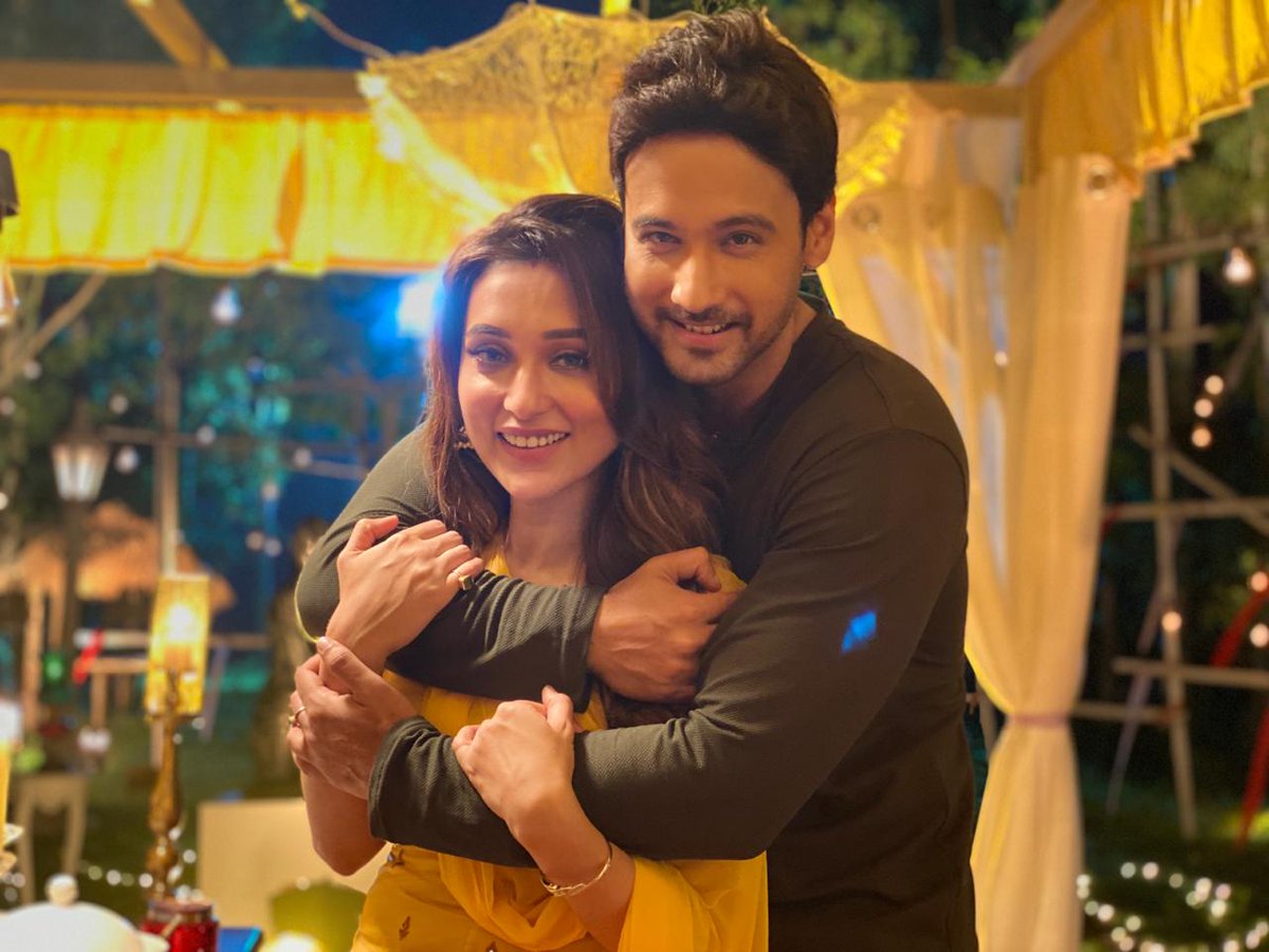 Yash Dasgupta and Mimi Chakraborty 