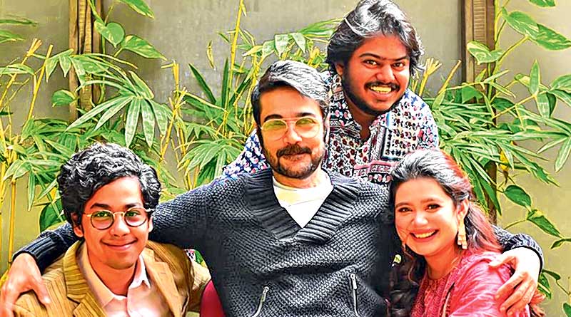 Prosenjit Chatterjee and Riddhi Sen in Pavel's New Film | Sangbad Pratidin