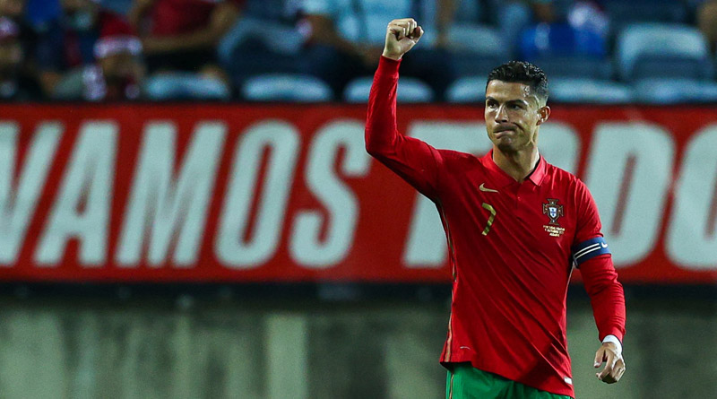 Cristiano Ronaldo left bloodied by nasty collision | Sangbad Pratidin